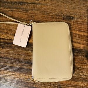 Passport / travel organizer